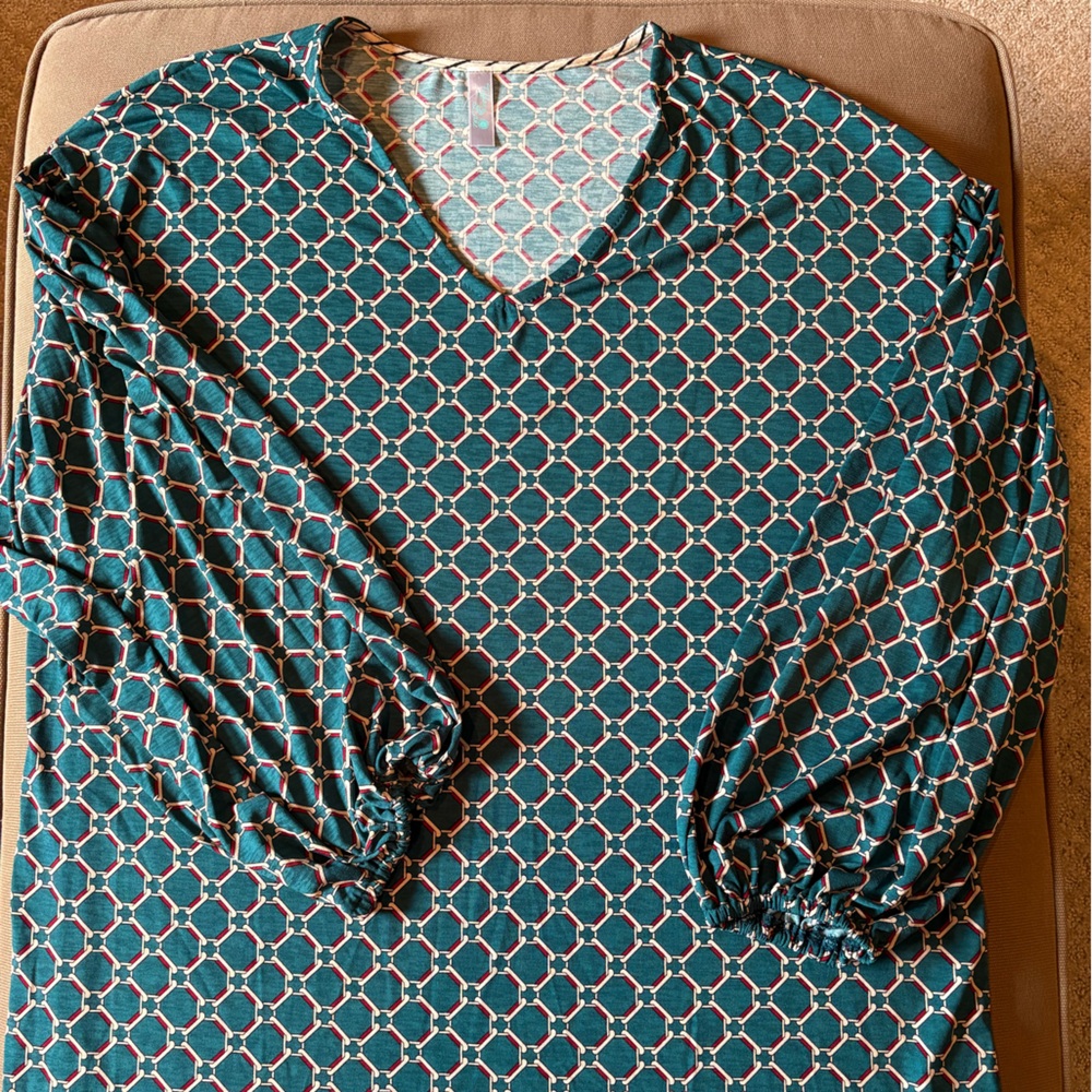 Teal Geometric Print Women's Top